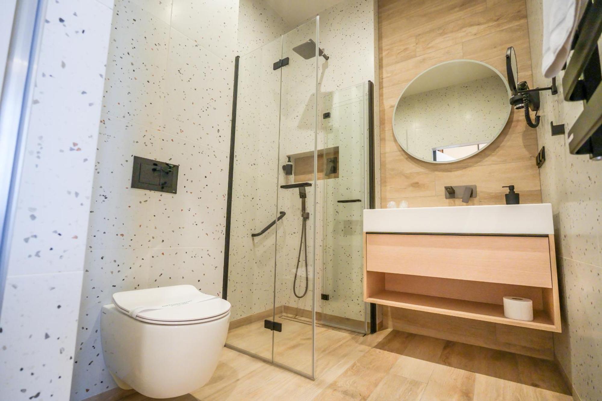 Hotel Jarota Jarocin Buitenkant foto